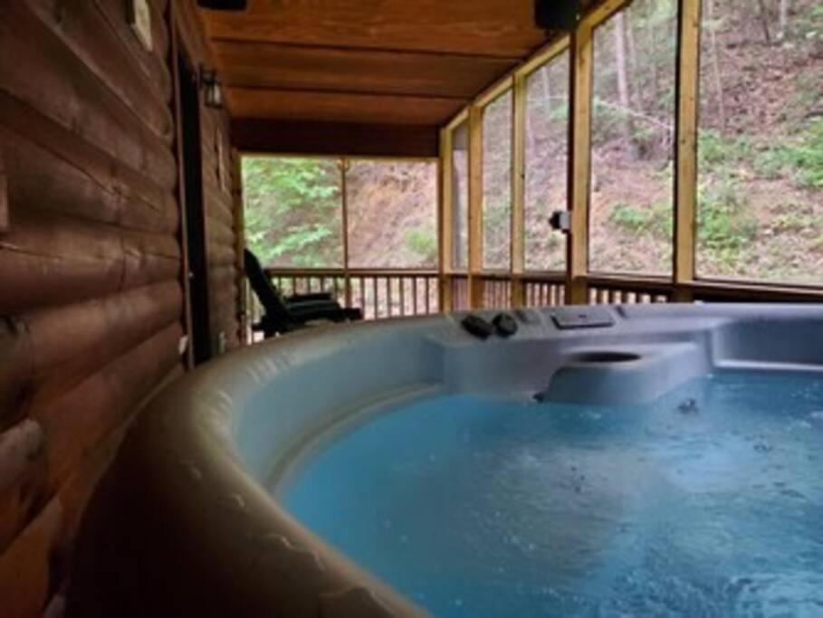 Beary Tale! Your Happily Ever After Starts Here! Sevierville Exteriör bild