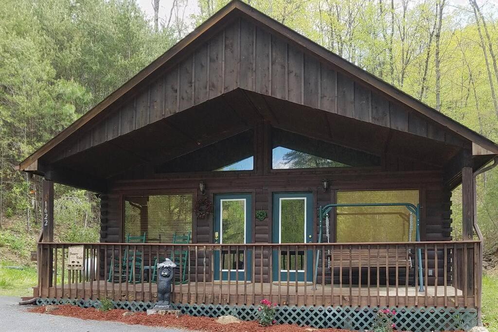 Beary Tale! Your Happily Ever After Starts Here! Sevierville Exteriör bild
